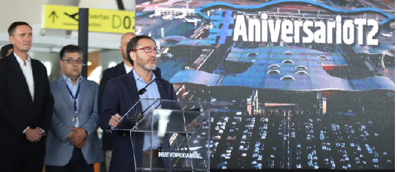 Ministro García informa que se realizaron casi 6 millones de viajes durante las vacaciones en el Aeropuerto de Santiago y anuncia modernización de la infraestructura aeroportuaria regional
