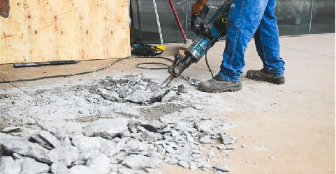 El sector de la construcción vuelve a contraerse en febrero, según el CNI
