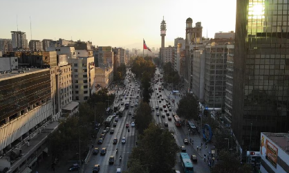 Chile se ubica en quinto lugar en Índice de Clima Económico de América Latina y bajo el promedio de la región