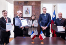 Chile y Francia firman acuerdos para impulsar proyectos en materia de cobre y litio