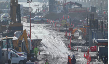 Retiran máquinas en obras de construcción del Puente Ferroviario Bío Bío tras crecida del río