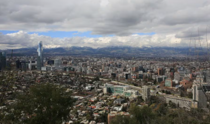 Salida de capitales a septiembre de 2023 cae levemente, pero se mantiene muy sobre los registros previos a la crisis social de 2019