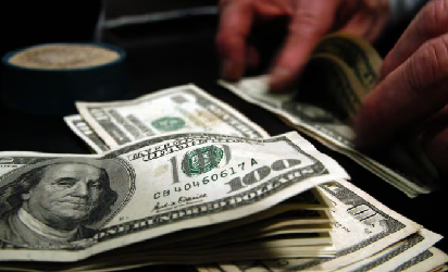 Salida de capitales de Chile se aceleró en el primer trimestre y superó los US$2.500 millones