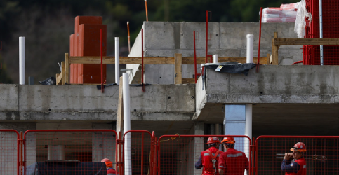 Plantean incluir hospitales, puertos y líneas eléctricas en eventual eximición de «permisología»