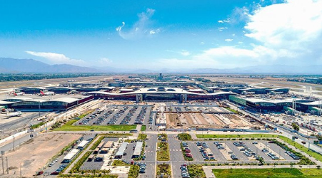 Aeropuerto de Santiago inaugura un quinto Salón Primeclass y amplía su oferta de locales comerciales