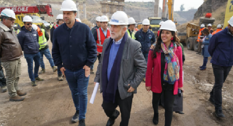 Avanza construcción de viaducto y paso superior que permitirán reducir tiempos de traslado de familias de Bajos de Mena