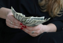El dólar continúa cayendo y el cobre muestra notables repuntes gracias a los informes de China