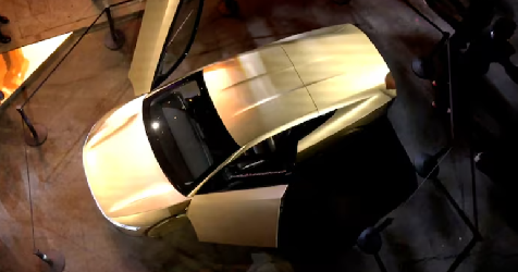 Musk presenta robotaxi de Tesla en evento lleno de promesas y las acciones se desploman