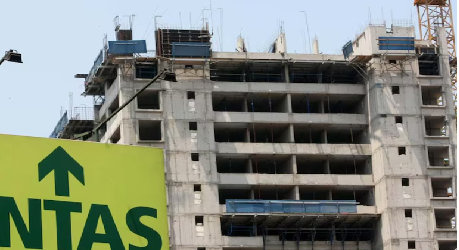 Tasas de créditos hipotecarios cayeron casi 1 punto en 2024, pero escenario para 2025 se prevé incierto