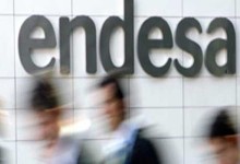 Fondos de inversión estudian lanzar oferta por participación significativa en Endesa España