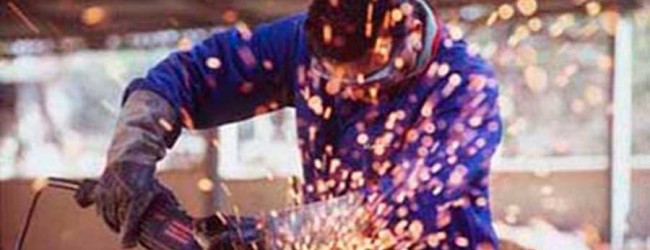 Producción industrial cayó 1,2% en mayo arrastrada por manufactura