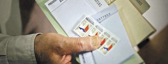 Senadores presentan reforma constitucional que busca restablecer el voto obligatorio