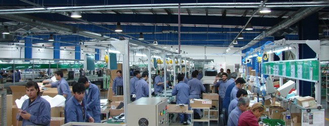Estimaciones de crecimiento 2015 vuelven a caer y expertos esperan expansión de sólo 3% el próximo año
