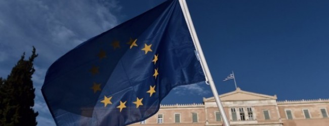 Grecia acepta un duro acuerdo con el Eurogrupo a cambio de un nuevo rescate