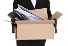 Comercio, construcción y servicios financieros pasan en un año de generar empleo a destruirlo