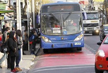 Operadores del Transantiago abren el debate: ¿Pistas sólo bus o corredores?