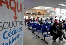 Funcionarios del Registro Civil podrían iniciar paro indefinido la próxima semana