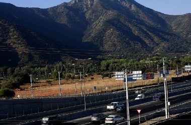 Cencosud renegocia con la orden Holy Cross arriendo de paño para mall vecino al Saint George