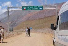 Undurraga se reúne con presidente del BID y definen pasos para financiar túnel Agua Negra