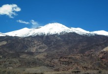 Sernageomin informa de leve sismo en volcán ubicado en la Región Metropolitana
