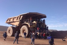 Pese a rechazo de propuesta, trabajadores contratistas seguirán en mesa con Codelco