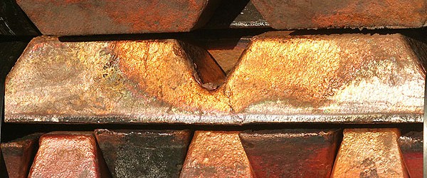 Cobre sube ante cierre de minas de Glencore