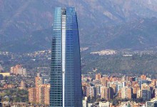 Torre Costanera vs Titanium: alta disponibilidad de oficinas enciende batalla por clientes