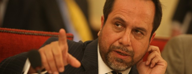 SQM: Ex contralor dice que no comparte decisión de Guilisasti