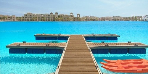 Crystal Lagoons Alcanza Nuevo Récord Guinness con Laguna en Pleno Desierto