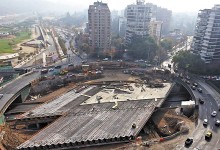 Así se desmonta la rotonda Pérez Zujovic, ícono urbano de la zona oriente de Santiago