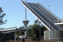 MOP asegura que reparación de puente Cau Cau se realizará con fondos nacionales