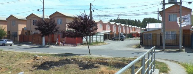 Pedirán a Contraloría indagar responsabilidades tras mala construcción de casas en Coronel