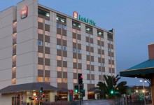 Desaceleración impulsa al alza ocupación y tarifas de hoteles tres estrellas en 2015