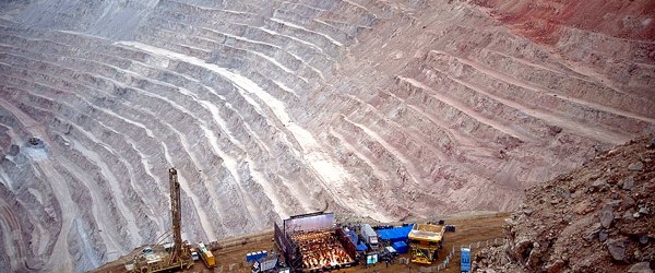 Ex presidente de la Sonami demanda a Codelco por pertenencia de Chuqui