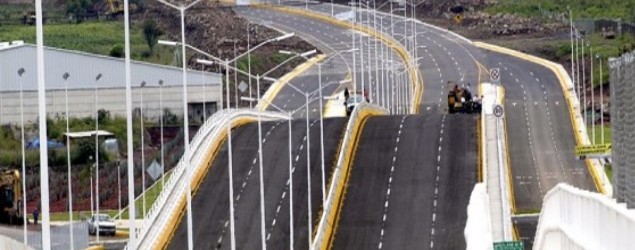 Consejo de ex presidentes y privados entrega propuesta en infraestructura