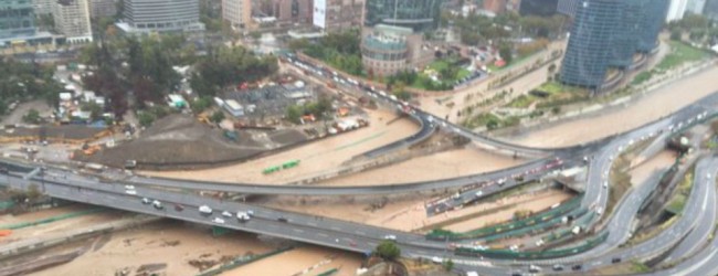 Los errores que causaron el primer desborde del Mapocho en 29 años