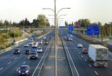 Ampliar carreteras, nuevas salas de clases y reforzar trenes: las ideas tras el déficit de infraestructura