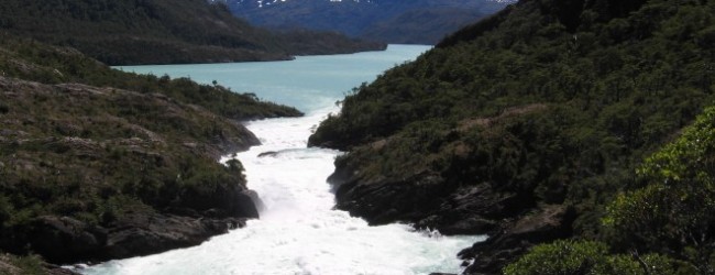 ¿Revive HidroAysén? Ejecutivos sondean con el Gobierno cambios al proyecto para viabilizarlo