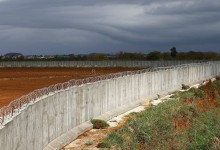 Turquía terminará construcción del muro junto a la frontera siria para mediados de 2017