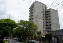 La construcción de edificios transforma un barrio de Lanús