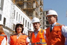 Autoridades inspeccionaron construcción de nuevo Hospital Félix Bulnes
