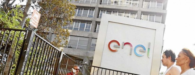 Enel descarta construir dos centrales térmicas y devuelve terrenos al Fisco