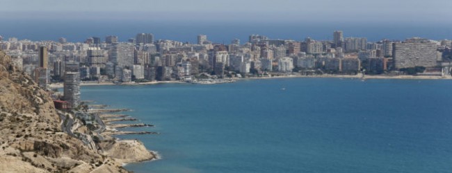 Alicante tiene 13.000 viviendas pendientes de construcción