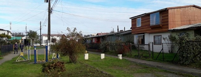 Retomarán proyecto para regularizar y mejorar casas de población Juan Costa en Puerto Varas
