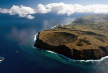 Pascuenses rechazan construcción de parque marino en Rapa Nui