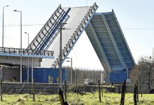 Gobierno reconoce errores de diseño en Puente Cau Cau