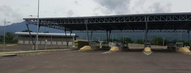 El millonario puente que une a Venezuela con Colombia que no ha sido abierto por la crisis