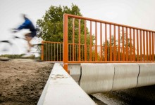 Inauguran en Holanda el primer puente construido con una impresora 3D