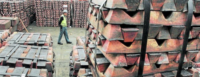 Aduanas intensifica fiscalización a embarques mineros para evitar errores que gatillen evasión