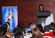 Ministra de Minería y estudiantes de Geología de Valdivia analizan los desafíos y oportunidades de la industria